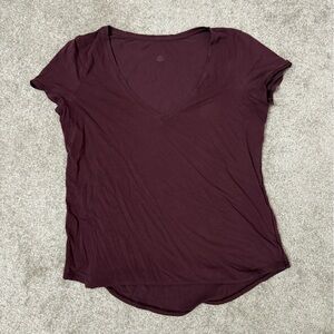 Lululemon Love T-Shirt (Maroon)